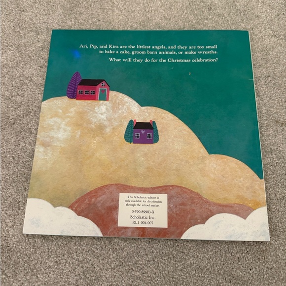 Scholastic Country Angel Christmas Book with Colorful Cover - Picture 4 of 4